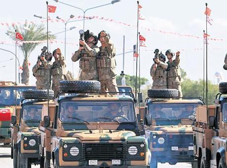 KKTC’nin 42. kuruluş yıl dönümü törenlerle kutlandı: ‘Müzakere masasında olacağız’