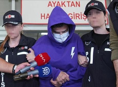 İzmir'de 10 kişiyi dolandıran banka müdürü: 'Ya annem ya da yeğenim ölecekti'