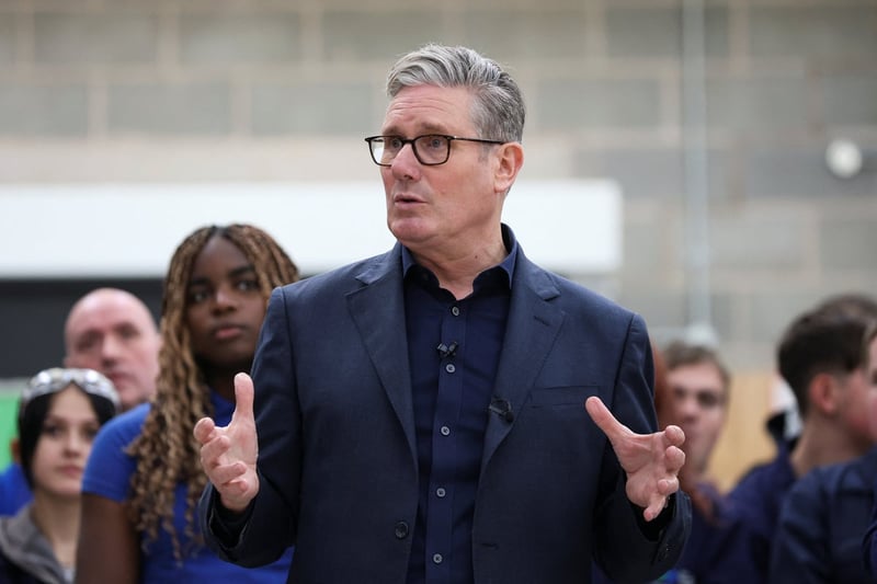 Starmer backs chief of staff after assurances briefing did not come from No 10