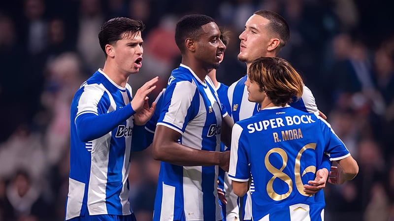 Milli oyuncumuz Deniz Gül gol sevinci yaşadı! Porto kupada turladı