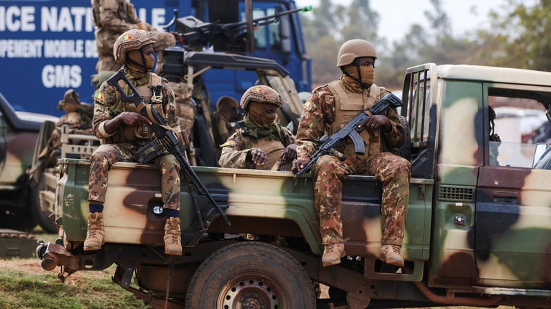 « C’est un gâchis mais il était prévisible » : au Mali, le chaos s’est aggravé depuis le retrait des Français