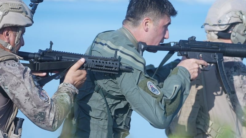Türkiye ve KKTC'den ortak tatbikat! Özel harekat ekiplerinden anlamlı mesaj