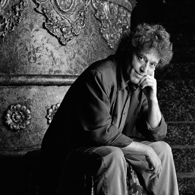 Tom Stoppard, Award-Winning Playwright of Witty Drama, Dies at 88