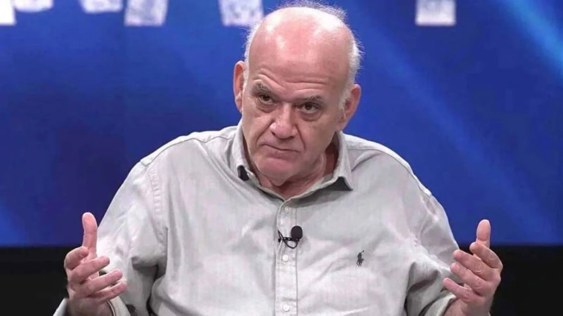 Ahmet Çakar yeniden hastaneye kaldırıldı