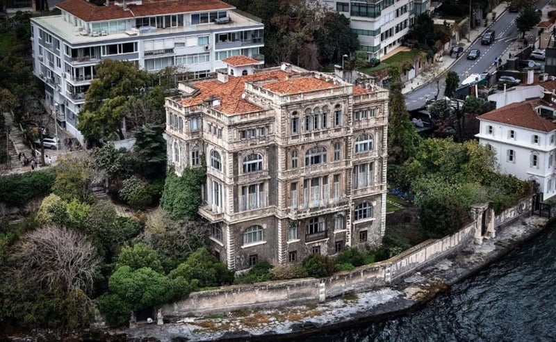 Türkiye'nin en pahalı yalısı satışa çıktı: 23 tane odası var