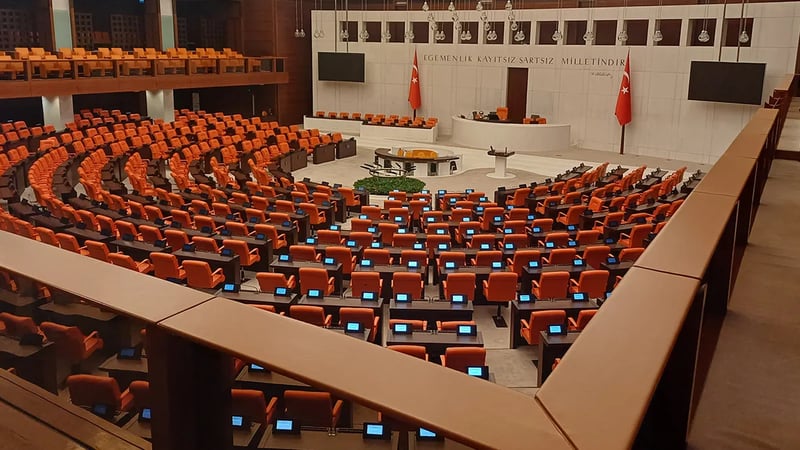 Turizm ve vakıflarla ilgili düzenlemeleri içeren kanun teklifi TBMM Genel Kurulu’nda kabul edildi!