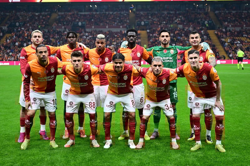Galatasaray'da kritik maçlar öncesi iki şok birden