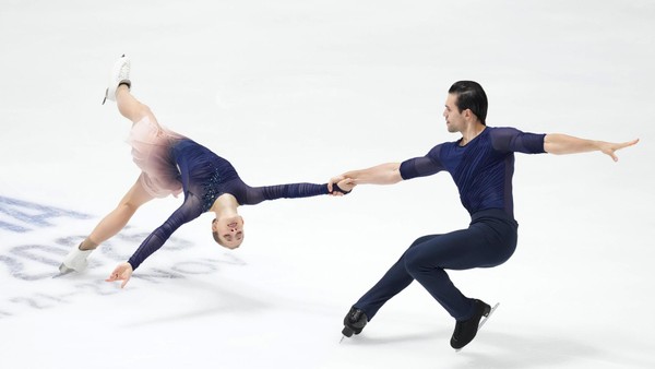 Berliner Traumpaar: Gemeinsam auf dem Eis, einzeln ganz oben