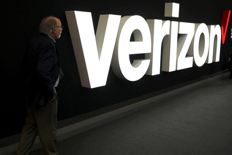 Verizon to ax 15K jobs — largest ever for wireless carrier: report