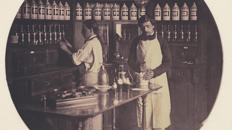 De l’arrière-boutique des officines à la science mondialisée, la grande épopée de la pharmacie française