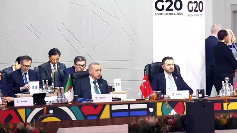 Cumhurbaşkanı Erdoğan, G20 Liderler Zirvesi'nde düzenlenen akşam yemeğine katıldı