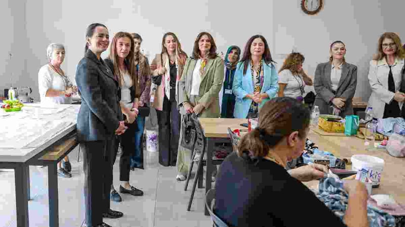 İzmirli başkanların eşleri Bayraklı’da buluştu