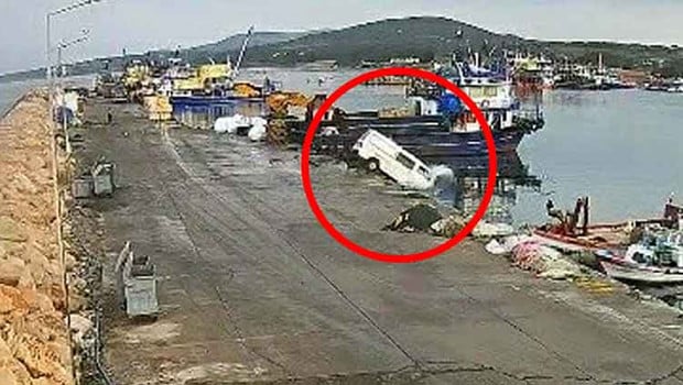 Didim'de kamyonetin denize uçtuğu anların görüntüleri ortaya çıktı