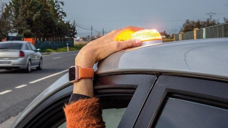 La Agencia Española de Protección de Datos aclara un punto clave sobre la baliza V16 obligatoria de la DGT