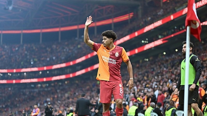 Gabriel Sara yolcu gibi