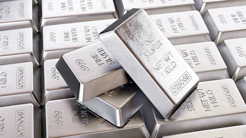 Gümüş tarihi zirvede: Ons fiyatı 56,9 doları gördü