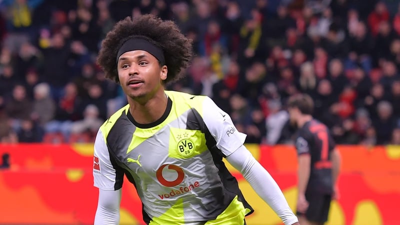 Adeyemi trifft schon wieder - BVB stürmt an Bayer vorbei