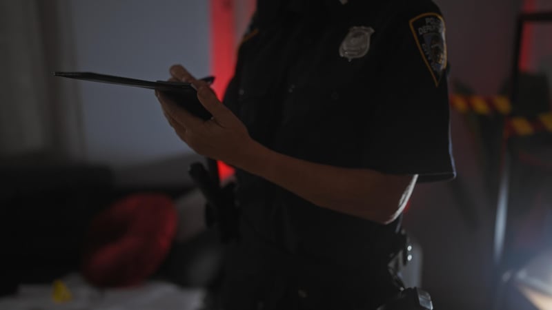 Nantes : après des coups de feu, une balle se loge dans le mur du salon d’un appartement habité