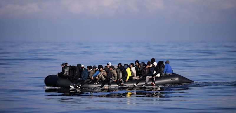 Schleuser wechseln plötzlich Routen – Hunderte Bootsmigranten landen auf Balearen-Inseln an