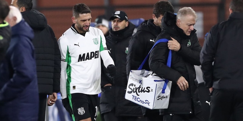 Berardi si ferma, infortunio per la stella del Sassuolo: cosa &egrave; successo