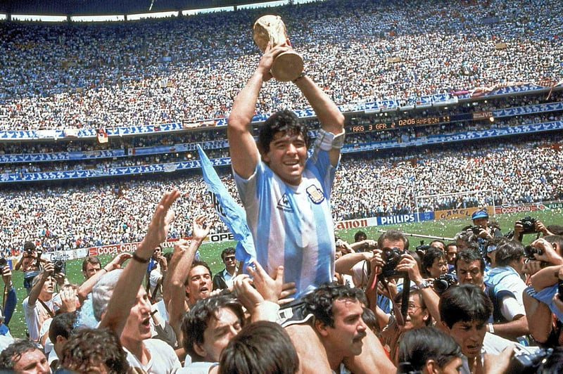 « Maradona avait le plus bel accord du pied avec la terre »