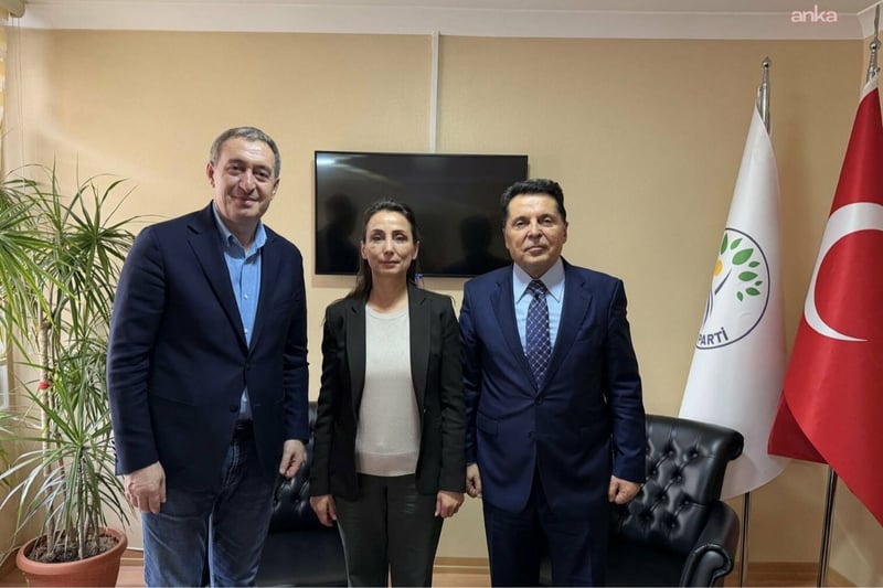 DEM Parti eş genel başkanları, Ahmet Özer ile görüştü