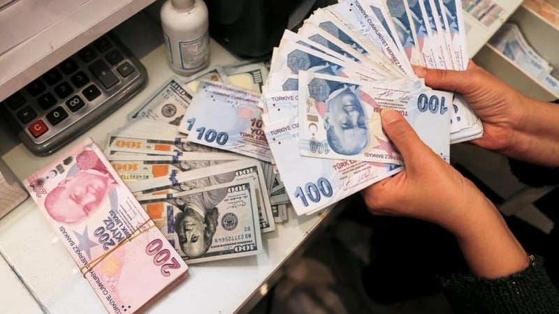 Finans piyasalarında haftalık görünüm: Borsa çakıldı, altın ve döviz yükselişte