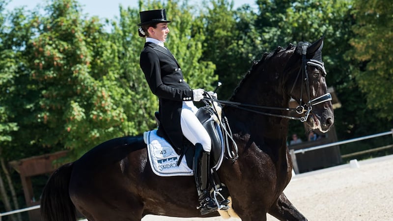 Lisa Müller taucht wieder in der Öffentlichkeit auf und greift die Weltspitze an