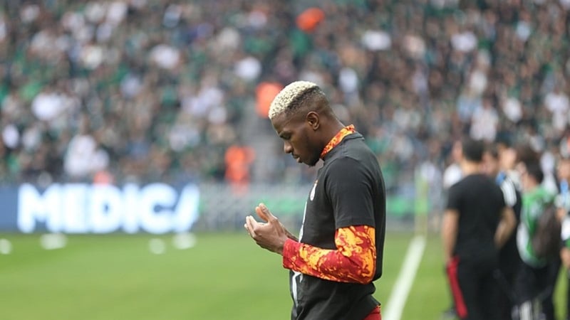 Alkışlar Victor Osimhen’e