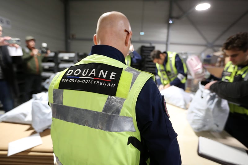 Vente de produits illégaux: après Shein, les plateformes AliExpress, Temu, Wish, eBay et Joom signalées à la justice par le gouvernement