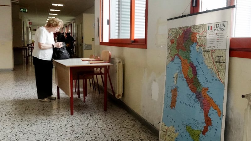 İtalya'nın üç büyük bölgesinde seçim başladı