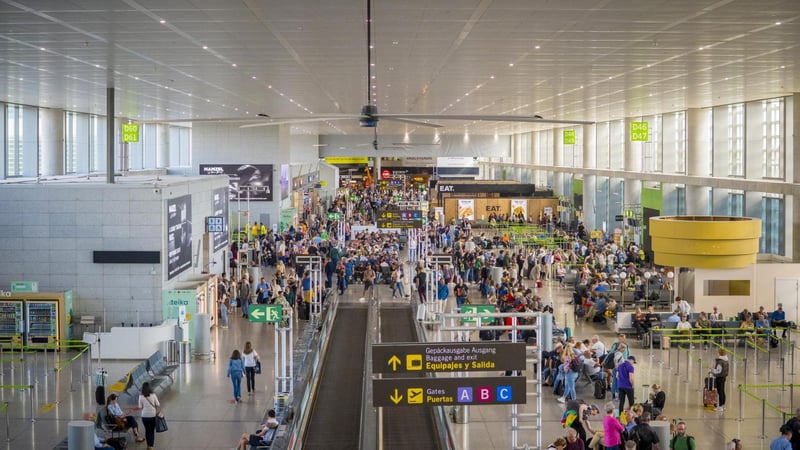 La cara y la cruz del ‘Black Friday’ en el turismo: empuja las reservas de invierno, pero el 43% de las de verano se cancelan