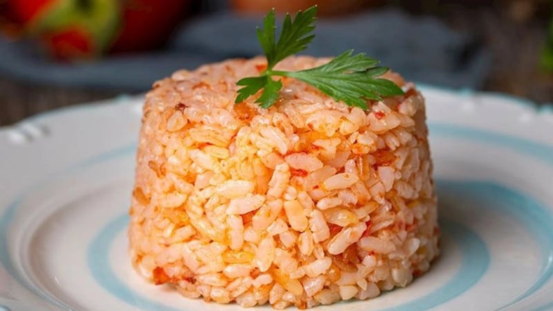Pirinç pilavını bir de böyle deneyin! Damağınız bayram edecek: İşte domatesli pirinç pilavı tarifi