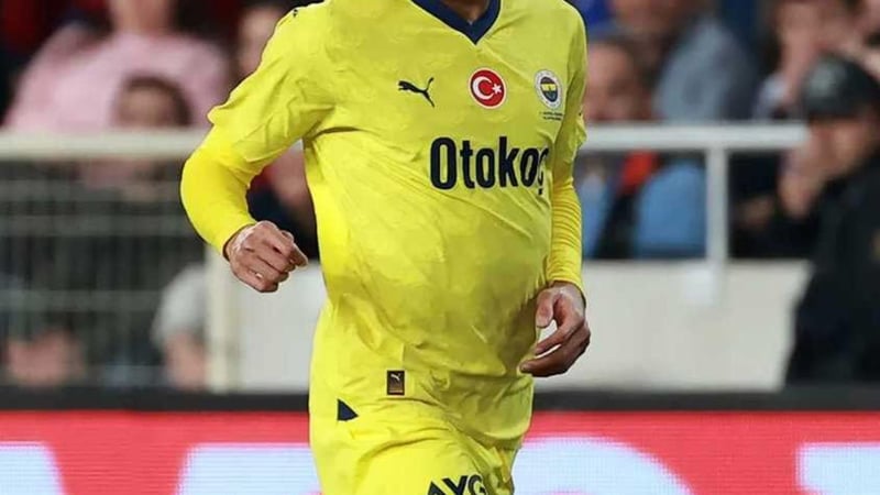 Fenerbahçe'de transferde flaş gelişme! Yıldız isim devre arasında ayrılacak