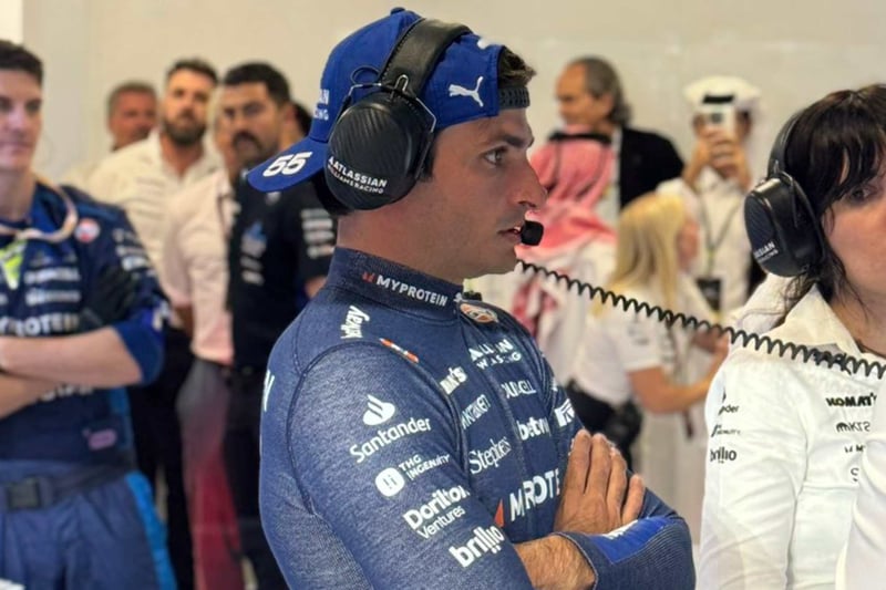 Carlos Sainz y varios problemas juntos, "se me ha hecho un poco bola"