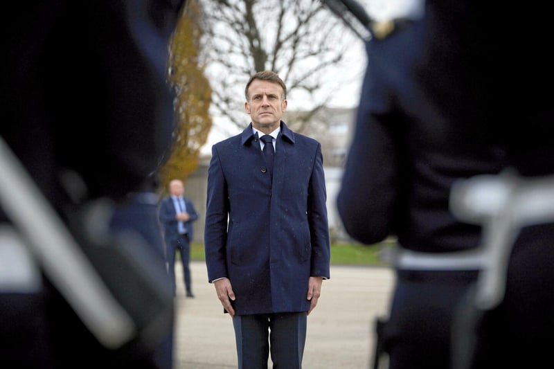 Macron, le tragique de l’Histoire et la mort des soldats