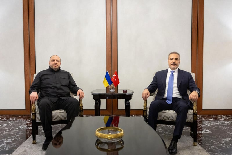 Bakan Hakan Fidan, Ukrayna Ulusal Güvenlik Sekreteri Rüstem Umerov ile görüştü