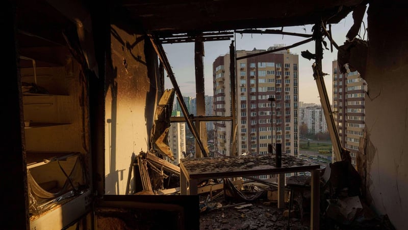 Ukraine : Volodymyr Zelensky annonce au moins quatre morts dans une attaque russe massive ciblant principalement Kiev