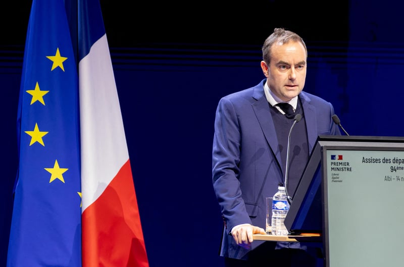 À Albi, Sébastien Lecornu se pose en élu local décentralisateur