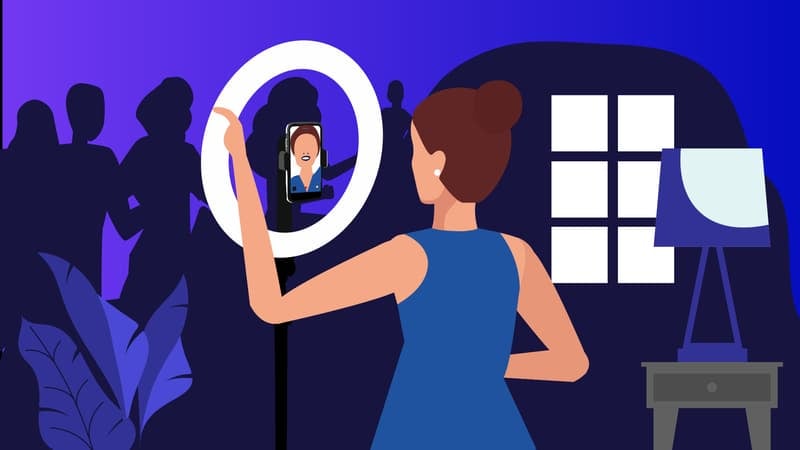 OnlyFans, masculinisme, contrefaçon... Que devrait contenir le nouveau texte pour réguler le secteur des influenceurs où la "loi de la jungle" prévaut encore?