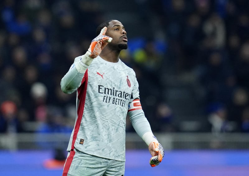 Serie A : l'AC Milan a conclu «un pacte» avec Mike Maignan, assure son directeur sportif