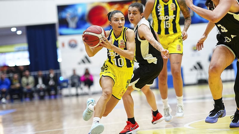 Fenerbahçe Opet, derbide farklı kazandı!