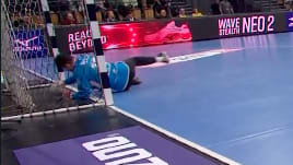 Treffer-Diskussion im Handball - Regel rettet Torwart vor Eigentor
