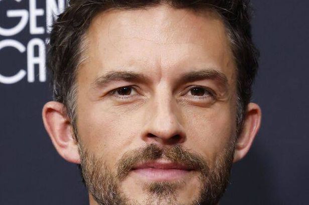 Does Jonathan Bailey have a partner as star returns for major Wicked role?