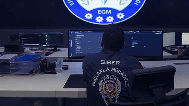 Cinsel içerikli yayın yapan 102 sosyal medya hesabına erişim engeli