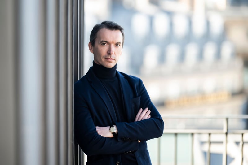 « Tout théâtre est politique » : rencontre avec Clément Hervieu-Léger, patron de la Comédie-Française