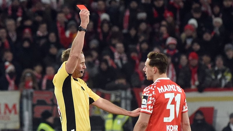 Bei 1:1 gegen Hoffenheim - Mainz-Rambo Kohr tritt sich zum Rekord-Rot