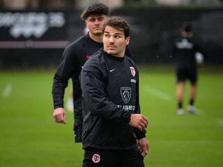 Top 14. « Il est en forme », assure Jean Bouilhou, entraîneur des avants de Toulouse, avant le retour d’Antoine Dupont