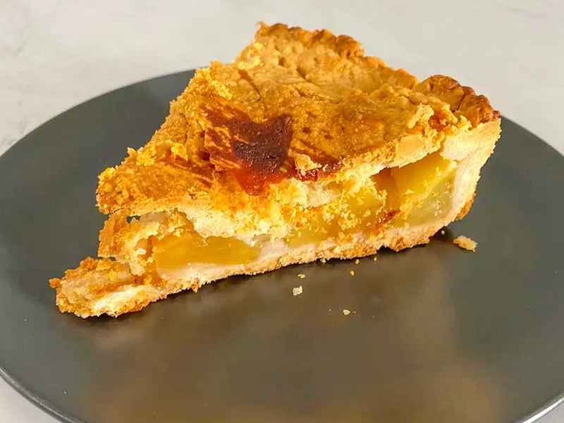 I tried apple pie recipes from Gordon Ramsay, Ree Drummond, and Alton Brown. There was only one I wouldn't make again.