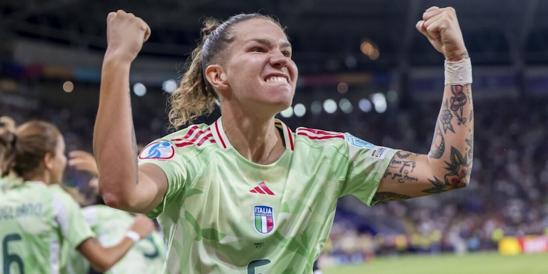 <p>Linari: &ldquo;Mi dicevano grassa, ora sono il capitano dell&rsquo;Italia. Negli adolescenti &egrave; pericolosissimo&rdquo;</p>